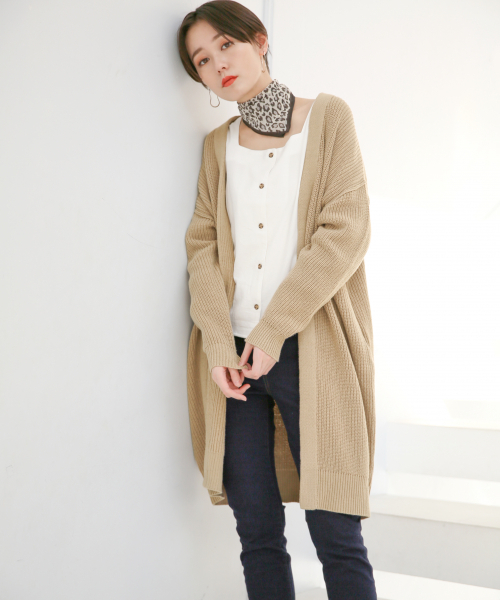 LOWRYS FARM（ローリーズファーム）の「スクエアブラウスLS　827711（シャツ/ブラウス・レディース・ベージュ/オフホワイト/ブラック・FREE）」の5枚目の写真