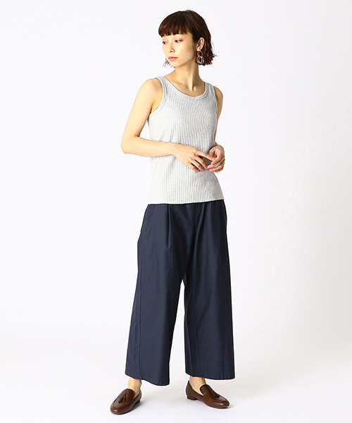 COMME CA ISM(コムサイズム)の「【一部店舗限定】 リブ タンクトップ ルームウエア(タンクトップ・レディース・グレー/アイボリー・LARGE/SMALL/MEDIUM)」の8枚目の写真