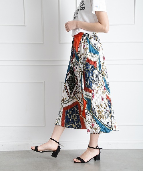 Libby&Rose（リビーアンドローズ）の「FLOWER SKARF