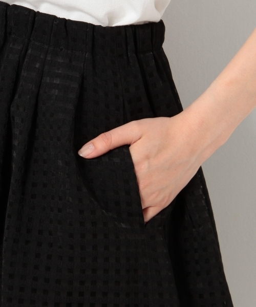 Jewel Changes（ジュエルチェンジズ）の「JOCRD オーガンジーチェック フレア スカート / ひざ丈 / ミディ丈（スカート・レディース・ホワイト/ブラック・フリー）」の6枚目の写真