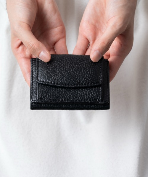 MURA(ムラ)の「イタリアン/フルグレイン シュリンク レザー スキミング防止 ミニ財布 三つ折り財布(財布・レディース・ブラック/グレー/イエロー/オレンジ/グリーン/イエロー系その他/ブラウン系その他/ピンク系その他2/ブルー系その他/グリーン系その他/ピンク系その他/ブルー系その他2・FREE)」の15枚目の写真