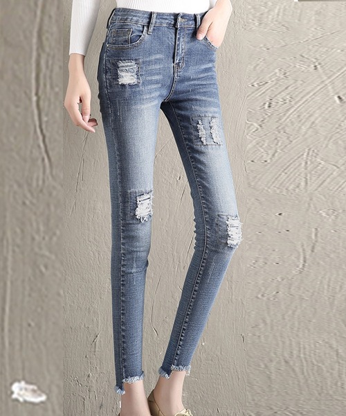 DAY CLOSET(デイ クローゼット)の「レディース シンプルダメージ加工スキニーデニムパンツ(デニムパンツ・レディース・ライトブルー/ブルー・S/M/L/2XL/XL/4XL/3XL)」の5枚目の写真