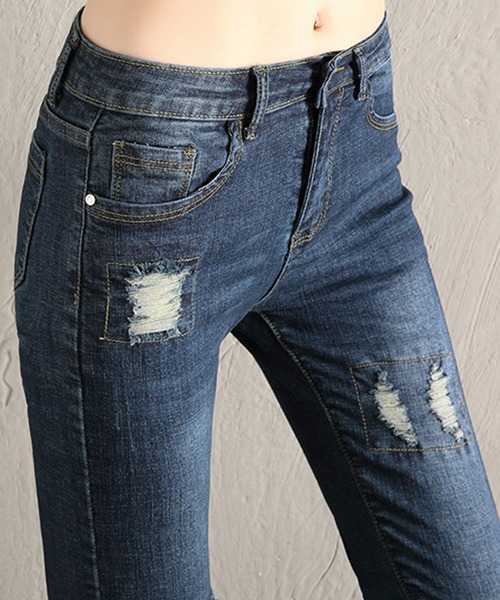 DAY CLOSET(デイ クローゼット)の「レディース シンプルダメージ加工スキニーデニムパンツ(デニムパンツ・レディース・ライトブルー/ブルー・S/M/L/2XL/XL/4XL/3XL)」の8枚目の写真