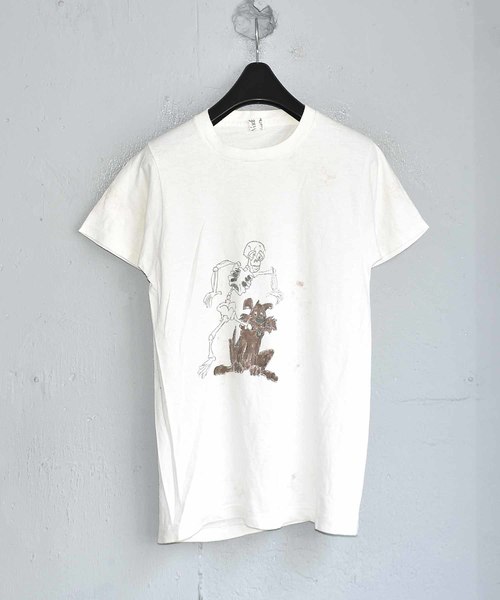 ヴィンテージ古着 プリントtシャツ Dog Eating A Skeleton Tシャツ カットソー Vintage ヴィンテージ の ファッション通販 Zozotown