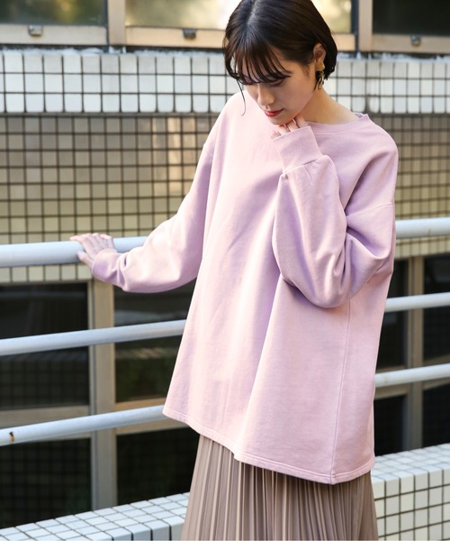 LOWRYS FARM（ローリーズファーム）の「ピグメントウラケＢＩＧプルオーバー　867024（スウェット・レディース・チャコールグレー/ベージュ/グリーン/パープル・FREE）」の4枚目の写真