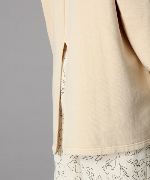 LOWRYS FARM（ローリーズファーム）の「ピグメントウラケＢＩＧプルオーバー　867024（スウェット・レディース・チャコールグレー/ベージュ/グリーン/パープル・FREE）」の16枚目の写真