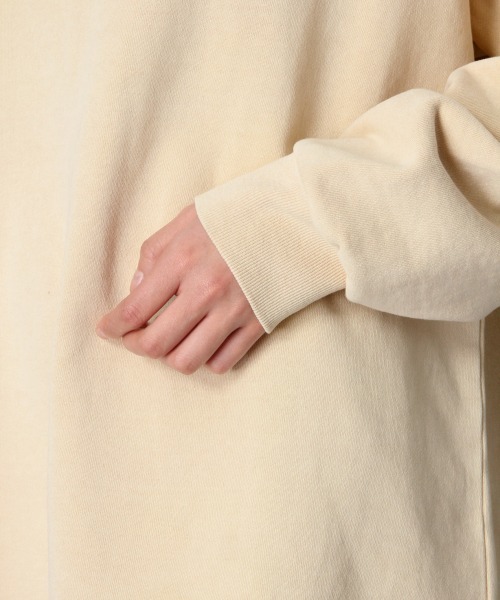 LOWRYS FARM（ローリーズファーム）の「ピグメントウラケＢＩＧプルオーバー　867024（スウェット・レディース・チャコールグレー/ベージュ/グリーン/パープル・FREE）」の13枚目の写真