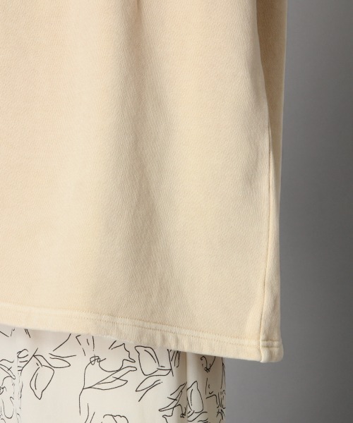 LOWRYS FARM（ローリーズファーム）の「ピグメントウラケＢＩＧプルオーバー　867024（スウェット・レディース・チャコールグレー/ベージュ/グリーン/パープル・FREE）」の12枚目の写真