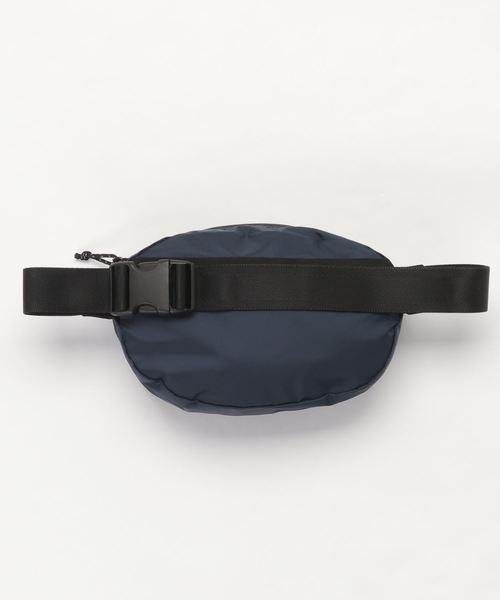 FREDRIK PACKERS(フレドリックパッカーズ)の「∴【FREDRIK PACKERS/フレドリックパッカーズ】210D ELLIPSE HIP PACK(ボディバッグ/ウエストポーチ・レディース・カーキ/ネイビー/ブラック・FREE)」の4枚目の写真