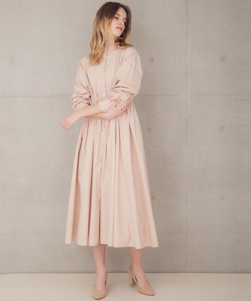 anown(アノン)の「バンドカラーゆるシャツワンピース【ファッションインフルエンサー MAYUKO×anown 限定コラボ】(シャツワンピース・レディース・ホワイト/ベージュ/ブルー・FREE)」の6枚目の写真