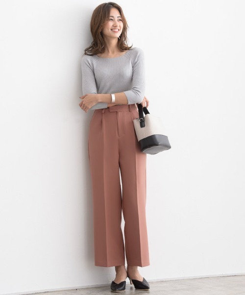 Pierrot（ピエロ）の「センタープレスボックスパンツ（その他パンツ・レディース・ホワイト/ブラック/ミント/ピンク系その他/ライトピンク/ベージュ/ブルーグレー・M/L/XS）」の10枚目の写真