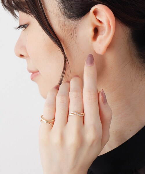 COCOSHNIK(ココシュニック)の「K10ダイヤモンド Sウエーブリング(リング・レディース・アイボリー系・10号/12号/14号)」の7枚目の写真