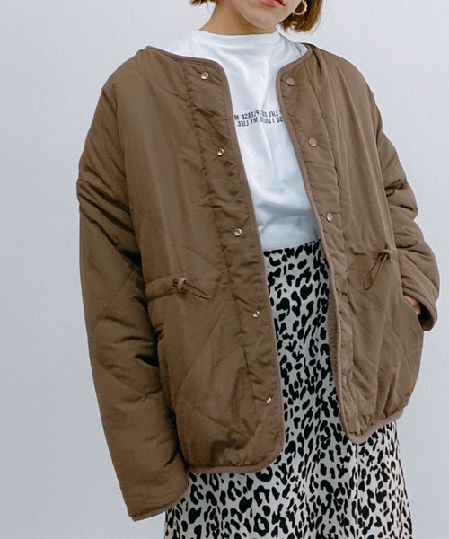 ap retro（アプレトロ）の「リバーシブルキルティング×ボアジャケット【ZOZO限定アイテム】（ノーカラージャケット・レディース・オフホワイト/カーキ/モカ・FREE）」の3枚目の写真