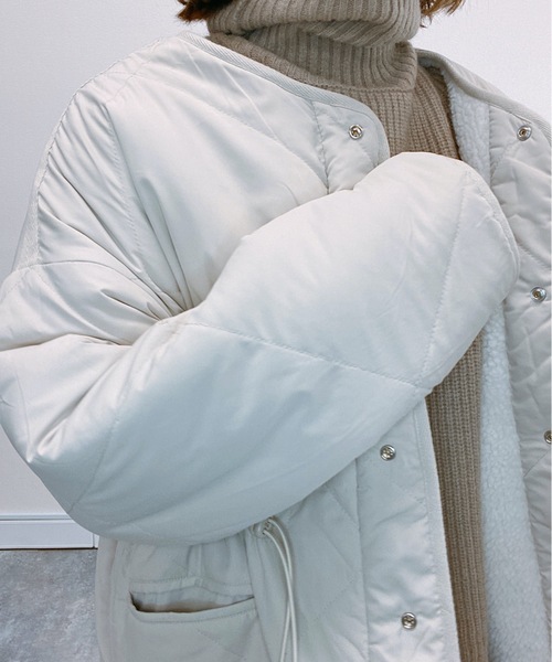 ap retro（アプレトロ）の「リバーシブルキルティング×ボアジャケット【ZOZO限定アイテム】（ノーカラージャケット・レディース・オフホワイト/カーキ/モカ・FREE）」の13枚目の写真