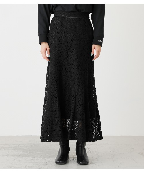 AZUL by moussy（アズールバイマウジー）の「LACE NARROW SKIRT/レースナロースカート（スカート・レディース・ライム/オフホワイト/ブラック・SMALL/MEDIUM）」の17枚目の写真