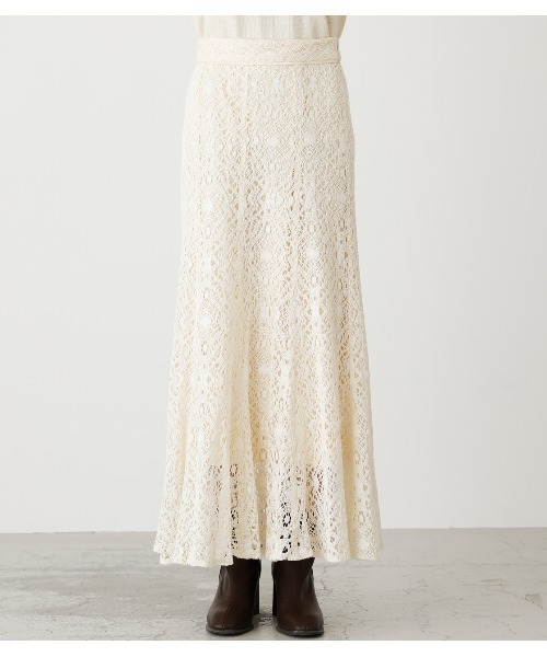 AZUL by moussy（アズールバイマウジー）の「LACE NARROW SKIRT/レースナロースカート（スカート・レディース・ライム/オフホワイト/ブラック・SMALL/MEDIUM）」の8枚目の写真