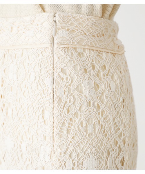 AZUL by moussy（アズールバイマウジー）の「LACE NARROW SKIRT/レースナロースカート（スカート・レディース・ライム/オフホワイト/ブラック・SMALL/MEDIUM）」の11枚目の写真