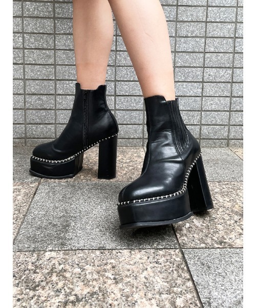 ENVYM(アンビー)の「ステッチサイドゴアブーツ(ブーツ・レディース・ブラック/ベージュ・22.5cm/24.5cm/23.5cm)」の7枚目の写真