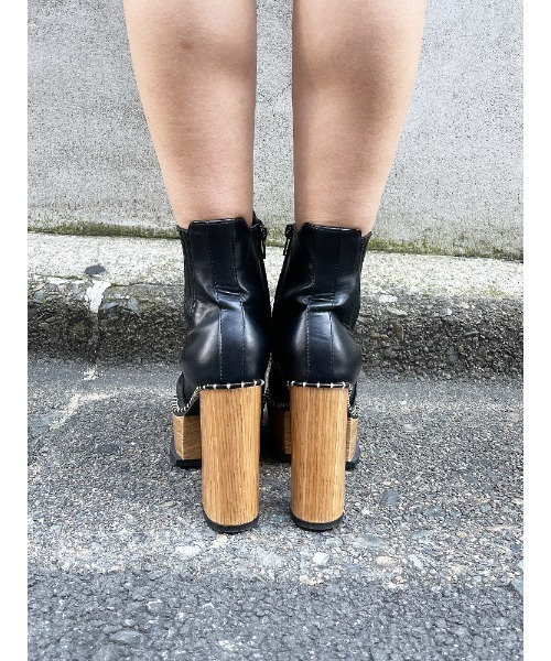 ENVYM(アンビー)の「ステッチサイドゴアブーツ(ブーツ・レディース・ブラック/ベージュ・22.5cm/24.5cm/23.5cm)」の5枚目の写真