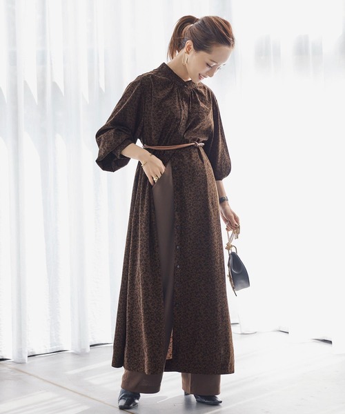 KOBE LETTUCE（コウベレタス）の「選べる2タイプバンドカラーブラウス＆シャツワンピース（ワンピース・レディース・ホワイト/ブラック/その他/ホワイト系その他/ブラック系その他/ストライプ/ホワイト系その他2/ホワイト系その他3/ブラック系その他2/ブラック系その他3/ブラック系その他4/ブラウン系その他/ブラウン系その他2/ブラック系その他5/ブラック系その他7/ベージュ系その他2/ブラック系1/ブラック系/ブラック系その他6/ベージュ系その他・1/2）」の16枚目の写真