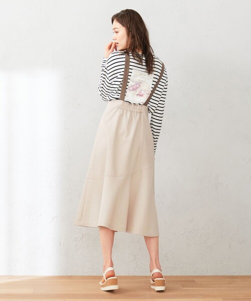 Feroux(フェルゥ)の「【洗える】バックフォトロング Tシャツ(Tシャツ/カットソー・レディース・ブラック系1/ベージュ系/アイボリー系・2)」の15枚目の写真