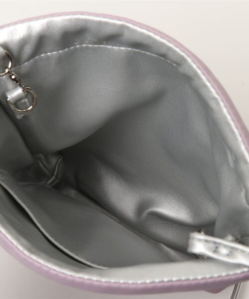 mimi toujours（ミミトゥジュール）の「巾着 バッグ リバーシブル 4way omom×mimi toujours（ショルダーバッグ・レディース・ベージュ/パープル・F）」の8枚目の写真