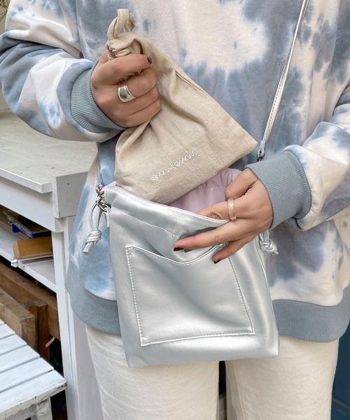 mimi toujours（ミミトゥジュール）の「巾着 バッグ リバーシブル 4way omom×mimi toujours（ショルダーバッグ・レディース・ベージュ/パープル・F）」の15枚目の写真