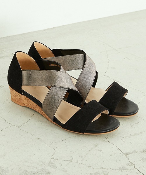 COMME CA ISM（コムサイズム）の「クロスゴム サンダル（サンダル・レディース・パイソン/ブラウン/ブラック・23.5cm/24.5cm）」の2枚目の写真