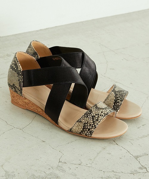 COMME CA ISM（コムサイズム）の「クロスゴム サンダル（サンダル・レディース・パイソン/ブラウン/ブラック・23.5cm/24.5cm）」の5枚目の写真