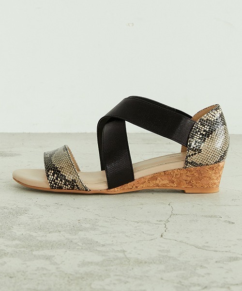 COMME CA ISM（コムサイズム）の「クロスゴム サンダル（サンダル・レディース・パイソン/ブラウン/ブラック・23.5cm/24.5cm）」の10枚目の写真