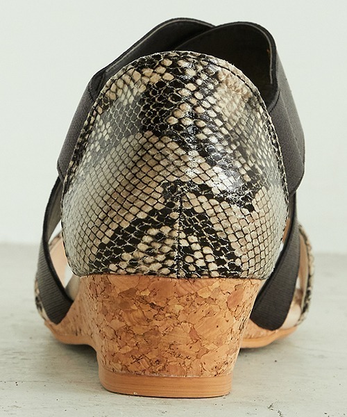 COMME CA ISM（コムサイズム）の「クロスゴム サンダル（サンダル・レディース・パイソン/ブラウン/ブラック・23.5cm/24.5cm）」の11枚目の写真