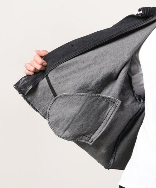 JOHN'S CLOSET（ジョンズクローゼット）の「【i】ブリーチデニムショート丈ジャケット（デニムジャケット・メンズ・ブルー/ブラック・LARGE/MEDIUM）」の9枚目の写真