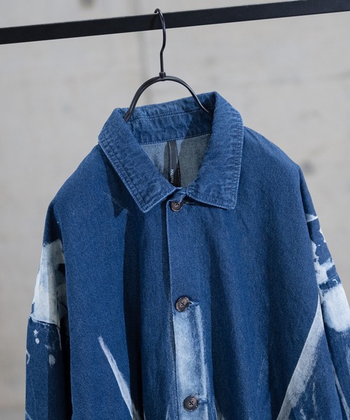 JOHN'S CLOSET（ジョンズクローゼット）の「【i】ブリーチデニムショート丈ジャケット（デニムジャケット・メンズ・ブルー/ブラック・LARGE/MEDIUM）」の16枚目の写真