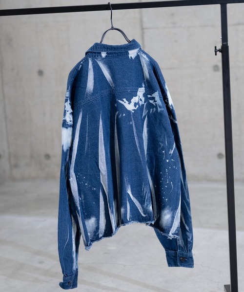 JOHN'S CLOSET（ジョンズクローゼット）の「【i】ブリーチデニムショート丈ジャケット（デニムジャケット・メンズ・ブルー/ブラック・LARGE/MEDIUM）」の7枚目の写真