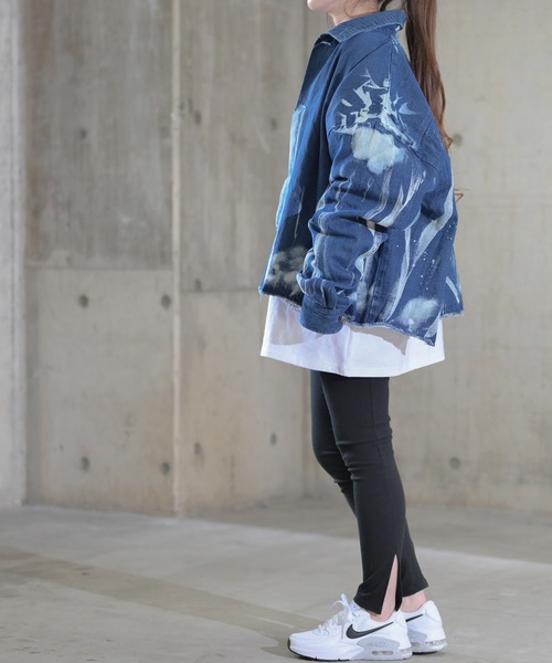 JOHN'S CLOSET（ジョンズクローゼット）の「【i】ブリーチデニムショート丈ジャケット（デニムジャケット・メンズ・ブルー/ブラック・LARGE/MEDIUM）」の4枚目の写真