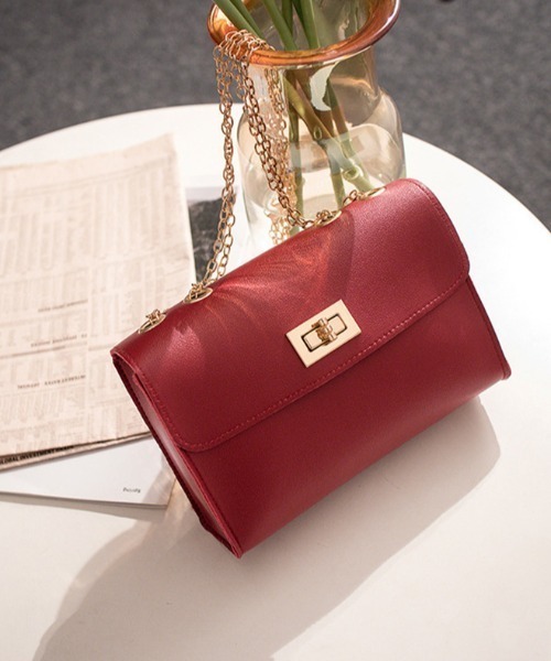 yuue' ( wear )（ユーイ）の「ゴールドチェーンショルダーバッグ（ショルダーバッグ・レディース・ライトグレー/ブラック/レッド/ベビーピンク・FREE）」の4枚目の写真