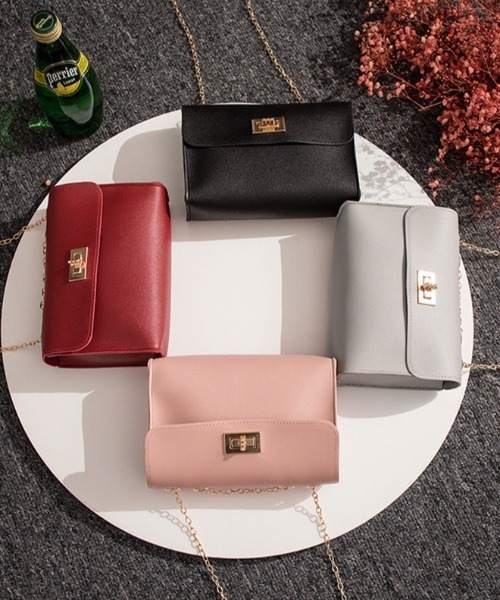 yuue' ( wear )（ユーイ）の「ゴールドチェーンショルダーバッグ（ショルダーバッグ・レディース・ライトグレー/ブラック/レッド/ベビーピンク・FREE）」の10枚目の写真