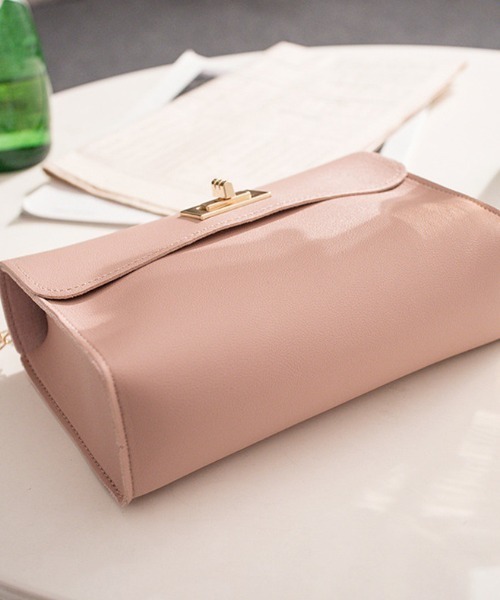 yuue' ( wear )（ユーイ）の「ゴールドチェーンショルダーバッグ（ショルダーバッグ・レディース・ライトグレー/ブラック/レッド/ベビーピンク・FREE）」の16枚目の写真