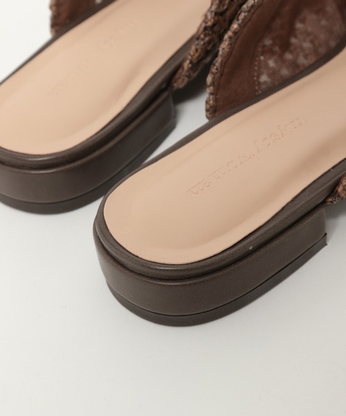 mysty woman（ミスティウーマン）の「リボンザツザイミュール 944202（サンダル・レディース・アイボリー/ブラウン・MEDIUM/LARGE）」の8枚目の写真