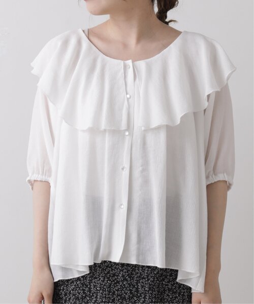 RAY CASSIN（レイカズン）の「楊柳ラッフルカラーブラウス（シャツ/ブラウス・レディース・オフホワイト/カーキ/スミクロ/テラコッタ・FREE）」の16枚目の写真