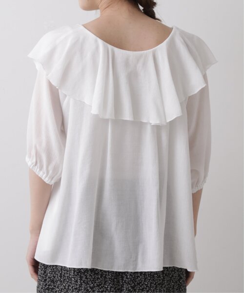 RAY CASSIN（レイカズン）の「楊柳ラッフルカラーブラウス（シャツ/ブラウス・レディース・オフホワイト/カーキ/スミクロ/テラコッタ・FREE）」の18枚目の写真