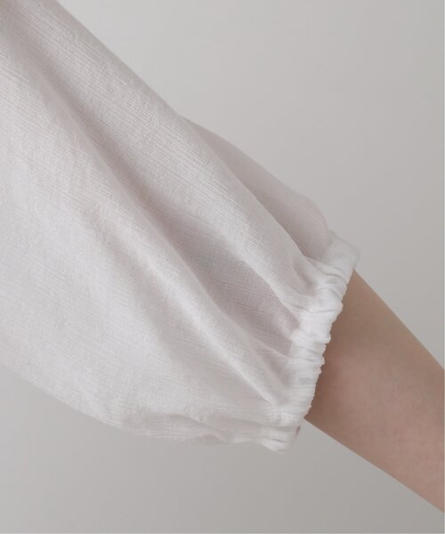 RAY CASSIN（レイカズン）の「楊柳ラッフルカラーブラウス（シャツ/ブラウス・レディース・オフホワイト/カーキ/スミクロ/テラコッタ・FREE）」の20枚目の写真