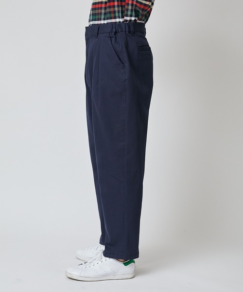 Arnold Palmer（アーノルドパーマー）の「ストレッチチノタックパンツ（チノパンツ・メンズ・ベージュ/ネイビー・LL/M/L）」の5枚目の写真