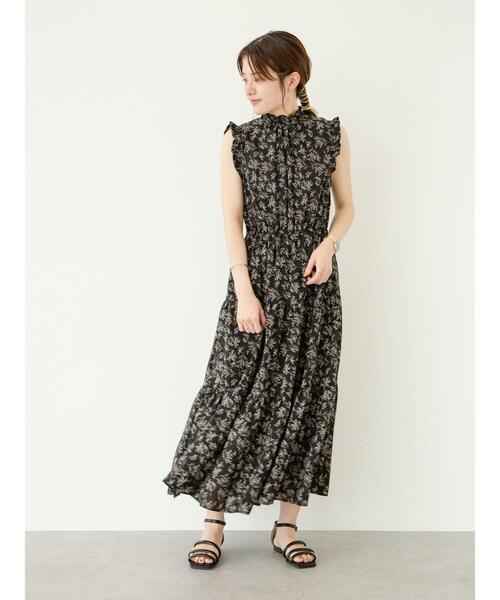 ELENCARE DUE（エレンカーレデュエ）の「・ELENCARE DUE　フラワーｐｔティアードワンピ＊（ワンピース・レディース・ブラック/ブルー/グリーン/アイボリー・FREE）」の6枚目の写真