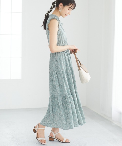 ELENCARE DUE（エレンカーレデュエ）の「・ELENCARE DUE　フラワーｐｔティアードワンピ＊（ワンピース・レディース・ブラック/ブルー/グリーン/アイボリー・FREE）」の3枚目の写真