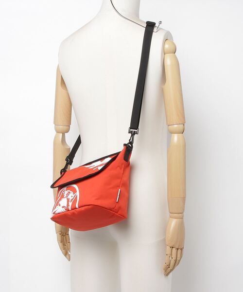 HYSTERIC GLAMOUR（ヒステリックグラマー）の「SEE NO EVIL クロスボディーバッグ（トートバッグ・メンズ・オレンジ/パープル/ブラック・FREE）」の9枚目の写真