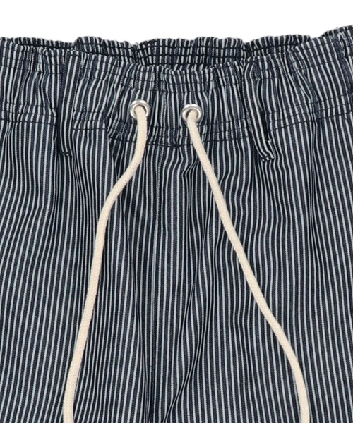 SPINNS（スピンズ）の「ヒッコリーワイドデニムペインターパンツ（その他パンツ・メンズ・ブルー系その他/ホワイト×ネイビー・M/L）」の12枚目の写真