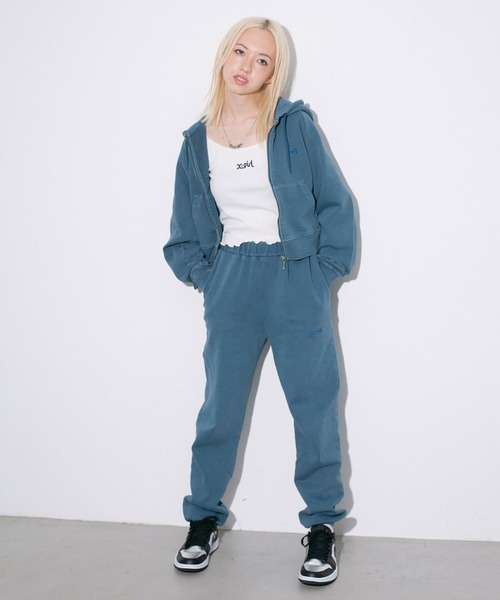 X-girl（エックスガール）の「PIGMENT-DYED SWEAT PANTS（スウェットパンツ・レディース・ブラック/ライトブルー/ホワイト・MEDIUM/SMALL）」の16枚目の写真