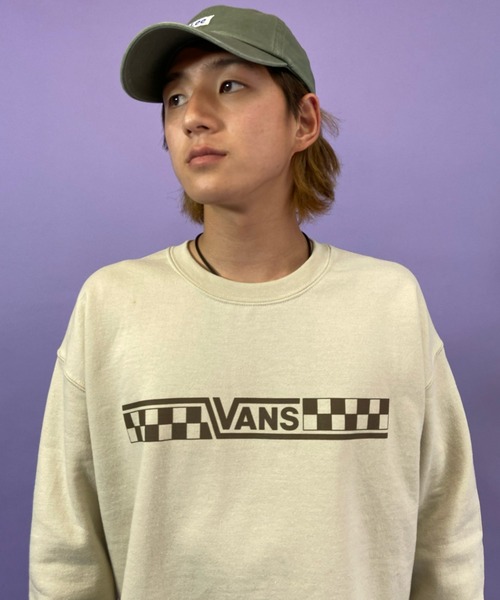VANS（バンズ）の「VANS/バンズ　ルーズシルエット　バックプリントスウェット 121K1040100（スウェット・メンズ・ベージュ/ブラック/レッド・S/M/L/XL）」の15枚目の写真