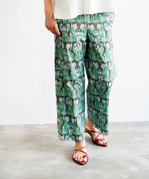 Daniella&GEMMA(ダニエラアンドジェマ)の「ポインテッドクロスストラップサンダル(サンダル・レディース・ダークブラウン/ライトパープル/オレンジ・37/35/36/40/38/39)」の13枚目の写真